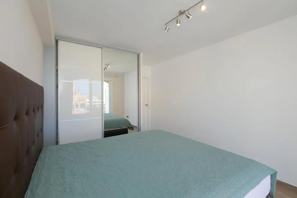 First Line Luxury Apartment Los Cristianos  Spagna