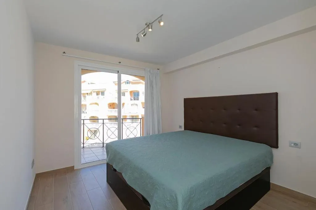First Line Luxury Apartment Los Cristianos  Spagna