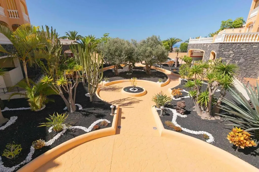 First Line Luxury Apartment Los Cristianos  Spagna