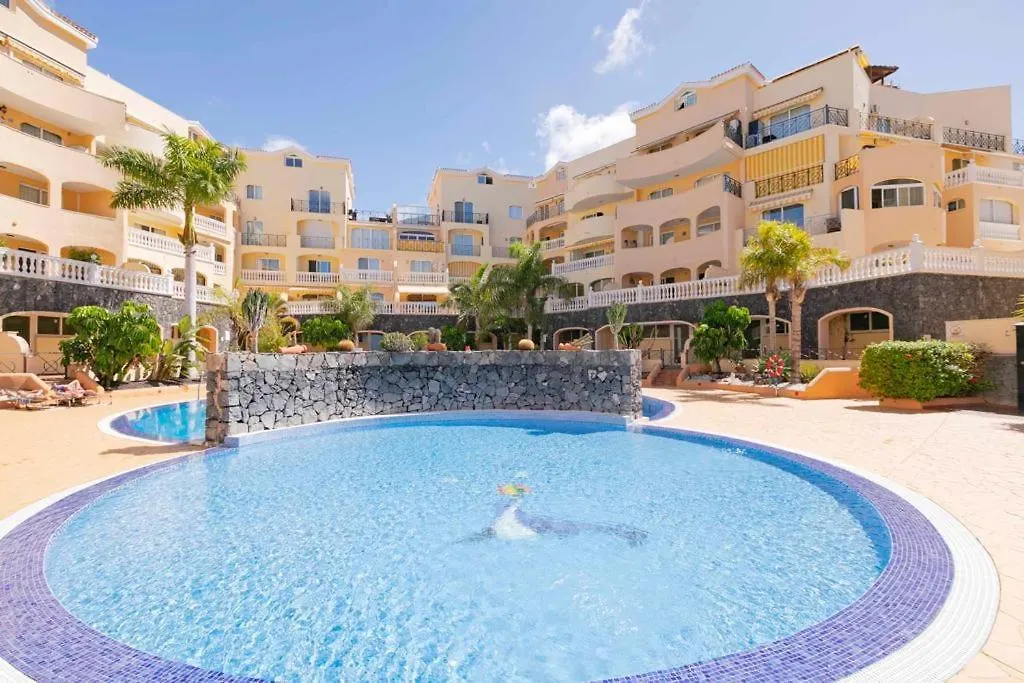 First Line Luxury Apartment Los Cristianos  Spagna