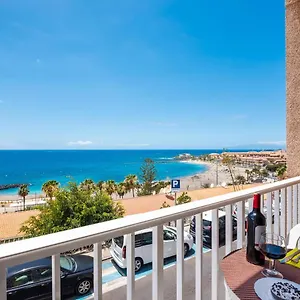 1 1 Beautiful Seafront With Balcony And Wifi Appartamento